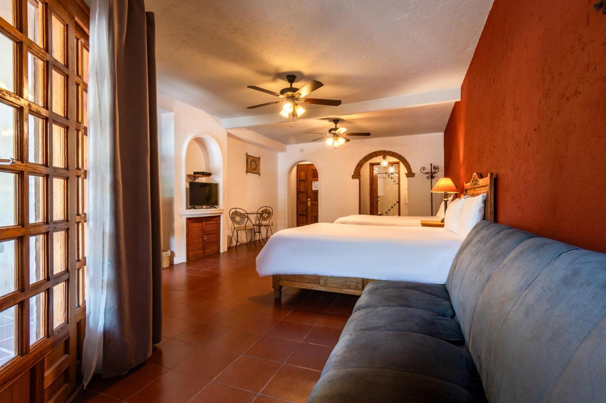 Atotonilco Hotel & Club Exterior photo